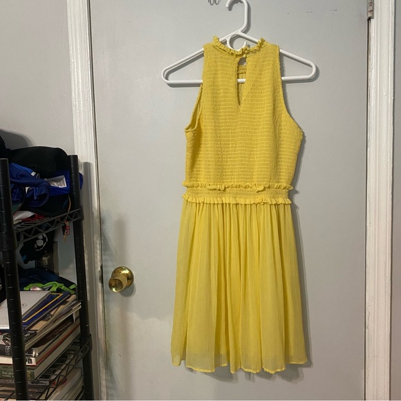 {Zara} Sleeveless Yellow Crepe Mini Dress ~ Size Small - Picture 9 of 16